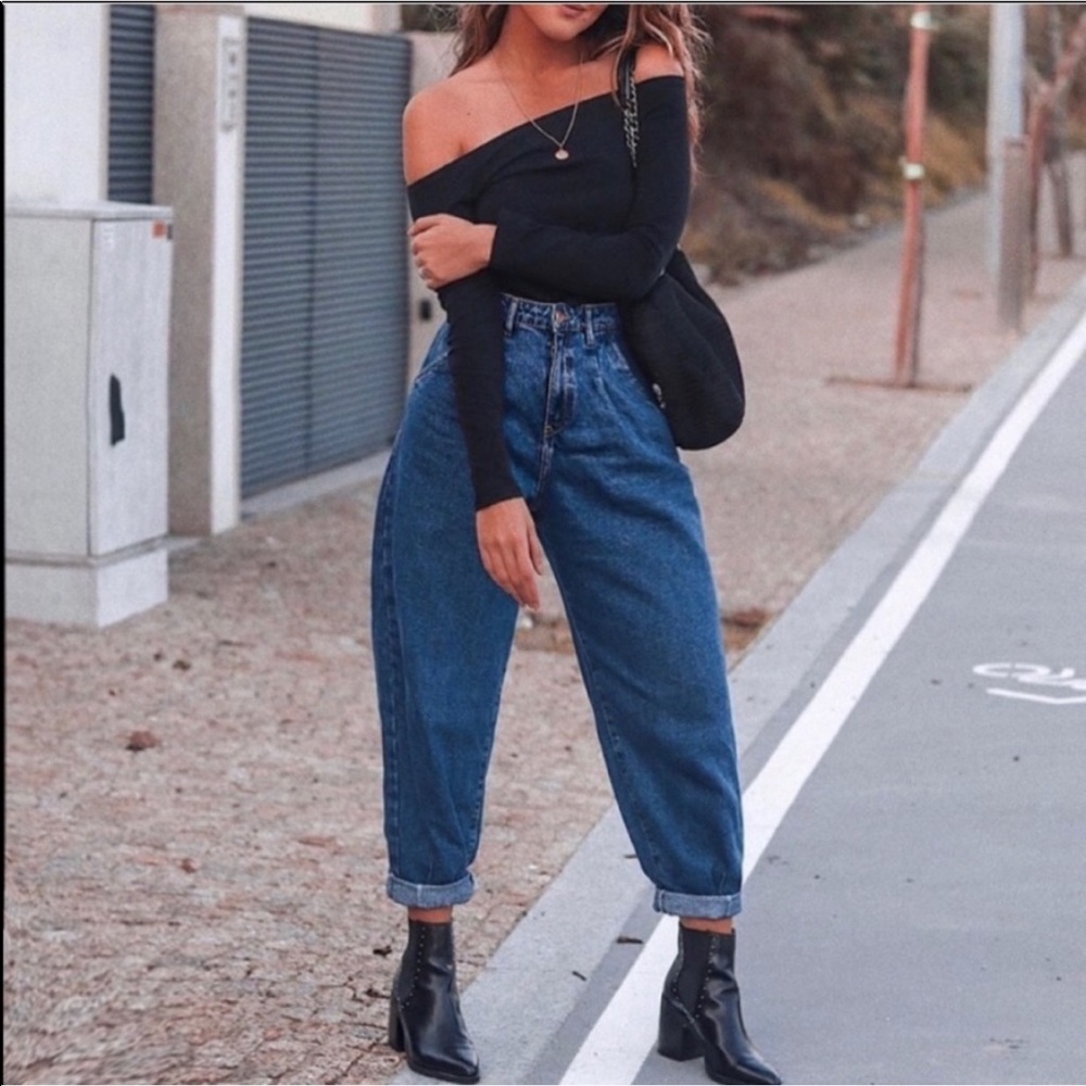 ZARA Slouchy Jeans - Medium Wash